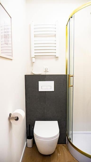 Apartament Funkcjonalne Blisko Przystankow Warszawa